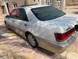 تۆیۆتا کراون